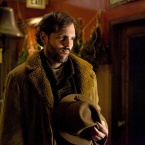 Grimm: Silas Weir Mitchell nell'episodio Organ Grinder