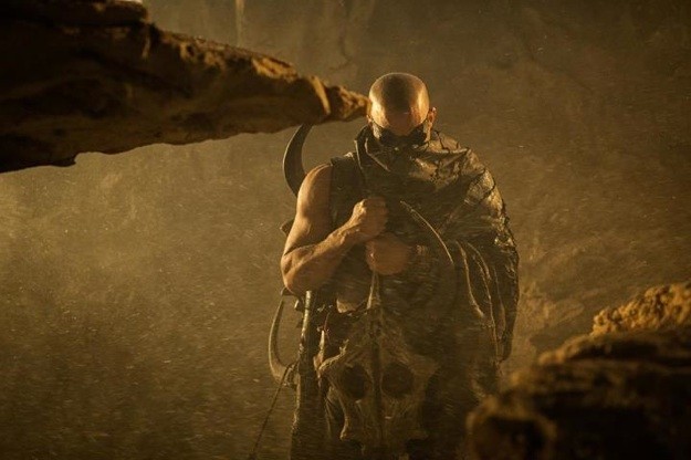 Vin Diesel Camuffato Accuratamente Spunta Tra Le Rocce In Un Immagine Tratta Dal Set Di Riddick 244412