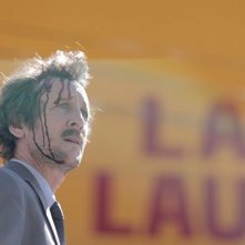 Wrong: una scena del film francese