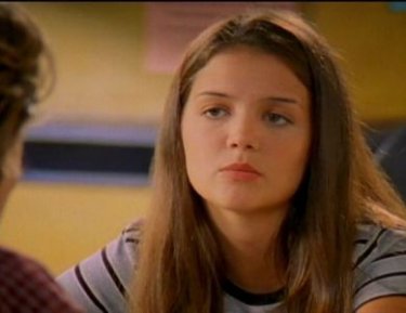 Katie Holmes in una scena dell'episodio Festa di ballo di Dawson's Creek