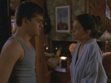 Joshua Jackson e Katie Holmes nell'episodio Sensi di colpa della serie tv Dawson's Creek