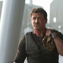 Sylvester Stallone nei panni di Barney Ross in una scena de I mercenari 2