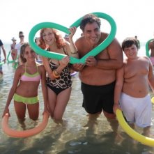 Antonio Gentile sul set di Operazione Vacanze con la sua famiglia cinematografica.