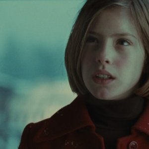 Eva: la giovane protagonista Claudia Vega in una scena del film