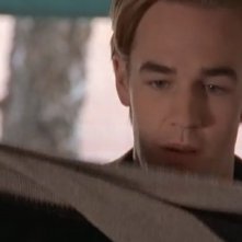 James van Der Beek nell'episodio Giochi a incastro della serie tv Dawson's Creek