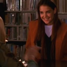 Katie Holmes in una scena dell'episodio Il Testamento della serie Dawson's Creek