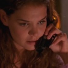 Katie Holmes nell'episodio Quelli di Boston della serie tv Dawson's Creek