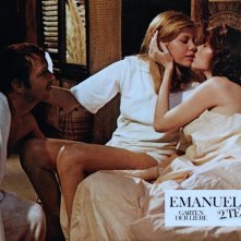 Sylvia Kristel in Emmanuelle 2: l'antivergine con Umberto Orsini e Catherine Rivet