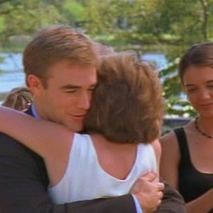 James van Der Beek e Katie Holmes nell'episodio Per sempre (1) della serie Dawson's Creek
