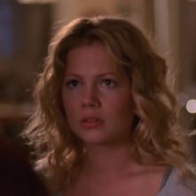 Michelle Williams in una scena dell'episodio L'amara scoperta della serie Dawson's Creek