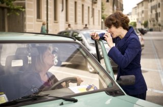 Eva dopo Eva: Angela Finocchiaro sul set del film a colloquio con la regista Sophie Chiarello