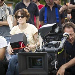 Eva dopo Eva: la regista Sophie Chiarello durante le riprese