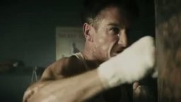 International Trailer - The Gangster Squad