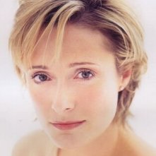 un ritratto di Caroline Goodall