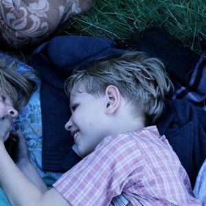 Lore: una tenera scena del film