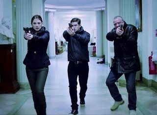 The Sweeney: i protagonisti Ray Winstone, Hayley Atwell e Allen Leech in una scena