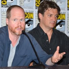 Nathan Fillion e Joss Whedon alla reunion di Firefly al Comic-Con 2012 per il decimo anniversario della serie