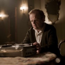 Berberian Sound Studio: il protagonsita Toby Jones in una scena del film