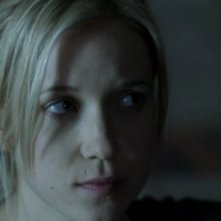 Falling Skies: un primo piano di Jessy Schram nell'episodio Ritorno a casa