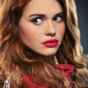 Teen Wolf: Holland Roden in una foto promozionale della stagione 2