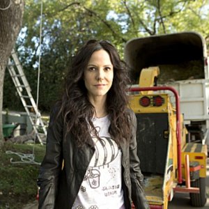 Weeds: Mary-Louise Parker nell'episodio Red in Tooth and Claw