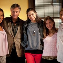 Il regista Whit Stillman sul set di Damsels in Distress - Ragazze allo sbando con le attrici protagoniste