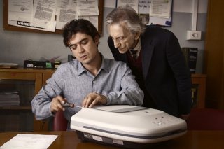 Il rosso e il blu: Roberto Herlitzka e Riccardo Scamarcio in una scena del film