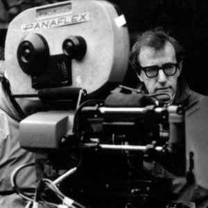 Woody: un'immagine di Woody Allen sul set tratta dal documentario su di lui diretto da Robert B. Weide