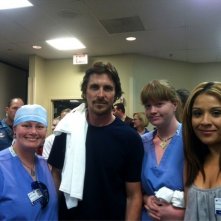 Christian Bale Fa Visita Ai Sopravvissuti Alla Strage Di Aurora Nell Ospedale Locale 246836