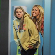 Make it or Break it: Ayla Kell e Cassie Scerbo nell'episodio Dream On