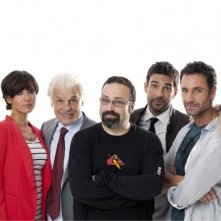 Viva l'Italia: il regista Massimiliano Bruno insieme al cast del film in una foto promozionale