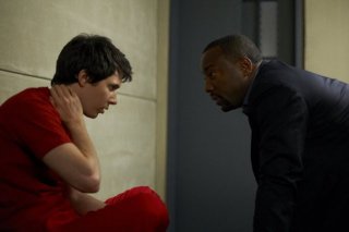 Alphas: Ryan Cartwright e Malik Yoba nell'episodio Wake-Up Call