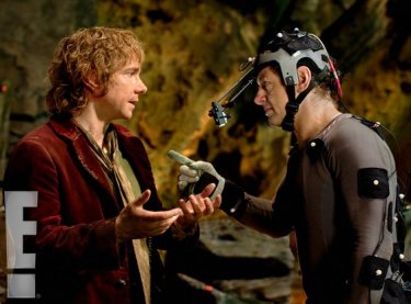 Martin Freeman e Andy Serkis scherzano in una pausa della lavorazione di Lo Hobbit - Un viaggio inaspettato