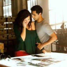 Riz Ahmed e Kate Hudson in un momento intimo in The Reluctant Fundamentalist