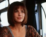Speed 2, Sandra Bullock si vergogna ancora del plot idiota: 'Vorrei non averlo fatto'