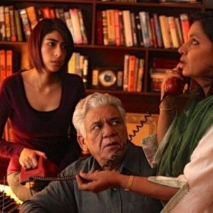 Shabana Azmi e Om Puri in una scena di The Reluctant Fundamentalist