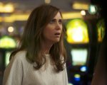 Kristen Wiig conduce il Saturday Night Live per la quinta volta, l'omaggio canoro di Ryan Gosling e Matt Damon