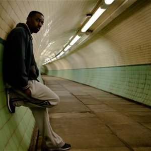 The Man Inside, una immagine del film