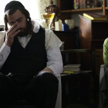 Fill the Void: Yiftach Klein e Hadas Yaron (a destra) in una scena tratta dal film