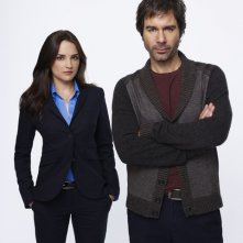 Perception: Eric McCormack e Rachael Leigh Cook in una immagine promozionale della serie