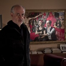 Toni Servillo in una suggestiva immagine tratta da Bella addormentata