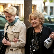 Une Estonienne à Paris: Laine Mägi in una scena del film con Jeanne Moreau