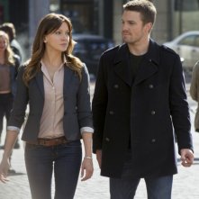 Arrow Katie Cassidy E Stephen Amell Nel Pilot Della Serie Cw 247638