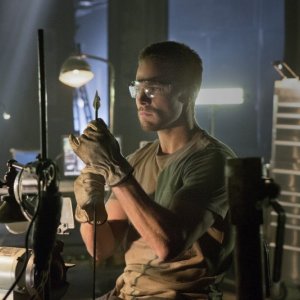 Arrow: Stephen Amell nel pilot della serie