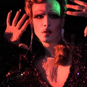 Come non detto: la drag queen interpretata da Francesco Montanari in una scena del film