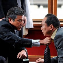 Outrage Beyond: Tomokazu Miura e Fumiyo Kohinata in una scena dell'action di Takeshi Kitano