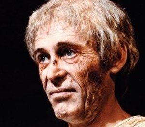 Peter O'Toole è Tiberio in Io, Caligola