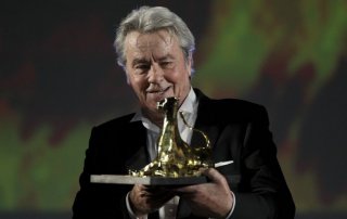 Alain Delon ritira il Lifetime Achievement Award, premio alla carriera, a Locarno