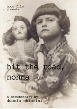 Hit the Road, nonna: la locandina del film