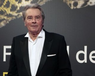 Un primo piano di Alain Delon, a Locarno per ritirare il Lifetime Achievement Award